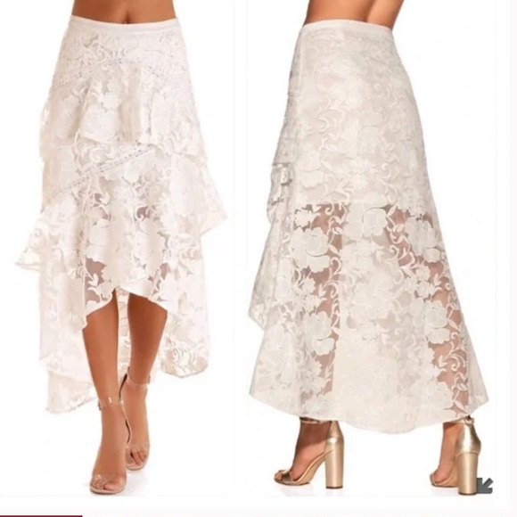 Boston Proper Dresses & Skirts - Boston Proper White Lace Ruffled Tiered Skirt